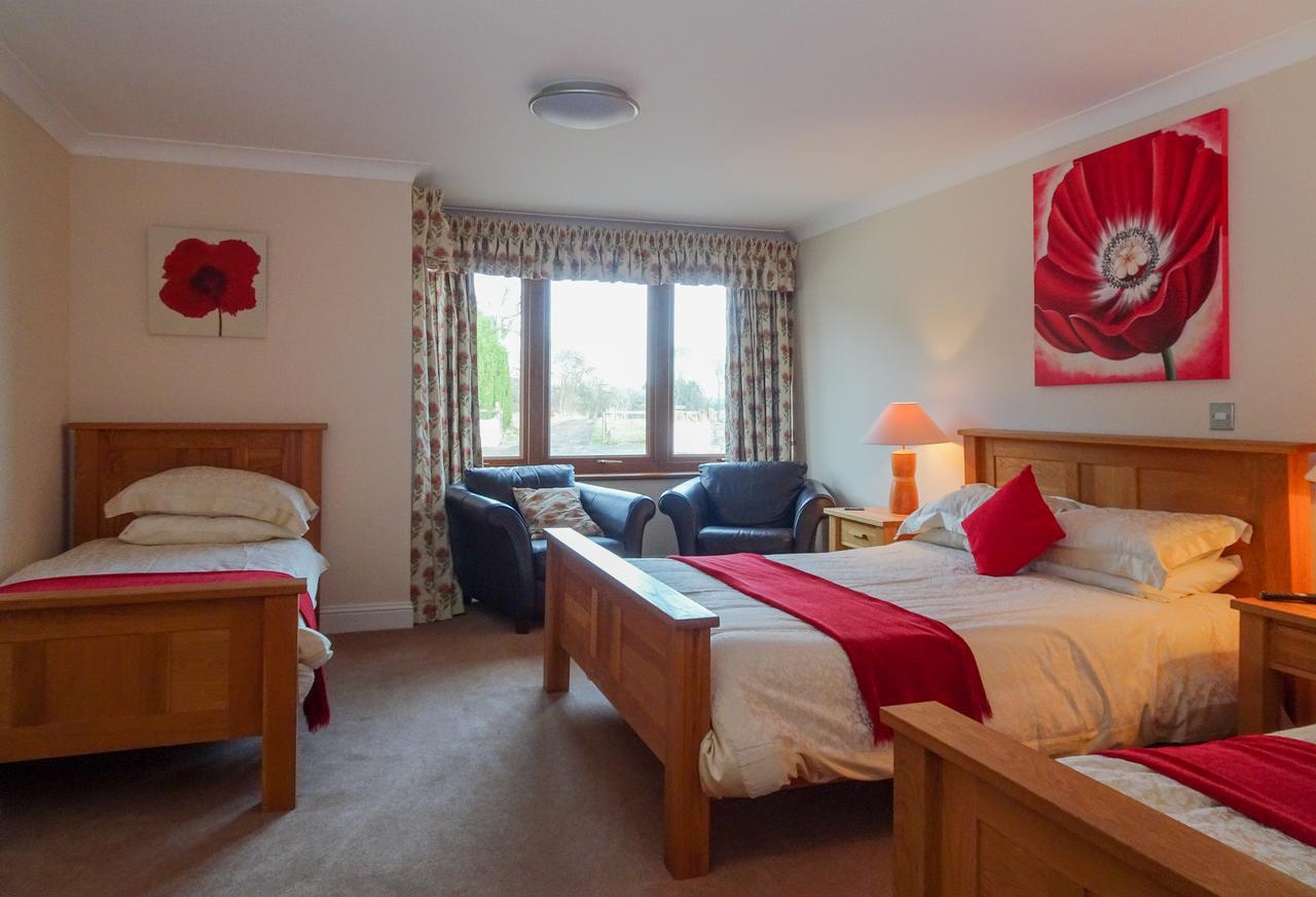 Peggyslea Farm B&B Nine Mile Burn Extérieur photo